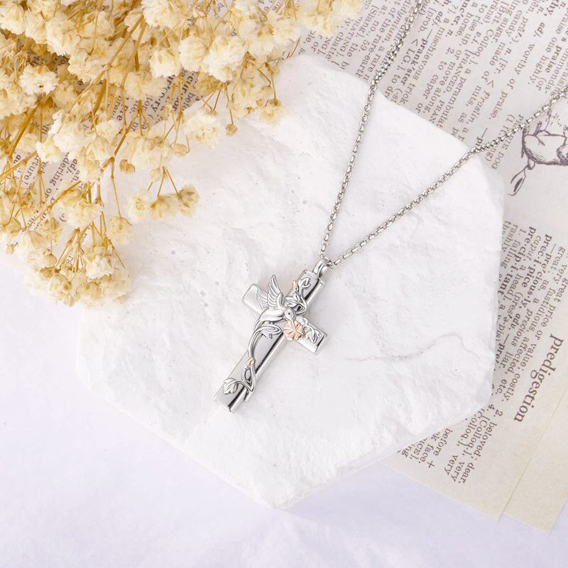 Srebrny dwukolorowy naszyjnik z kolibrem i krzyżem na urnę z prochami-4