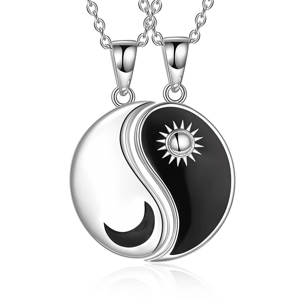 Collana da donna con pendente Yin Yang bicolore in argento sterling con luna e sole-1