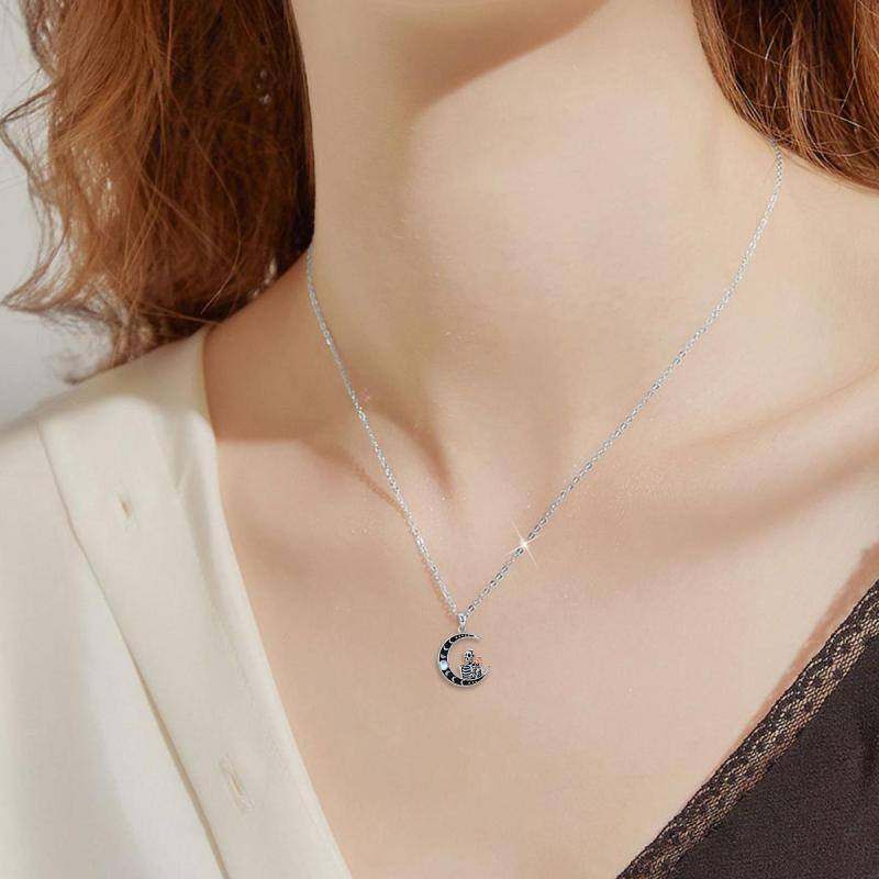 قلادة من الفضة الإسترلينية بلونين من حجر القمر مع حلية على شكل قمر وهيكل عظمي للنساء-2