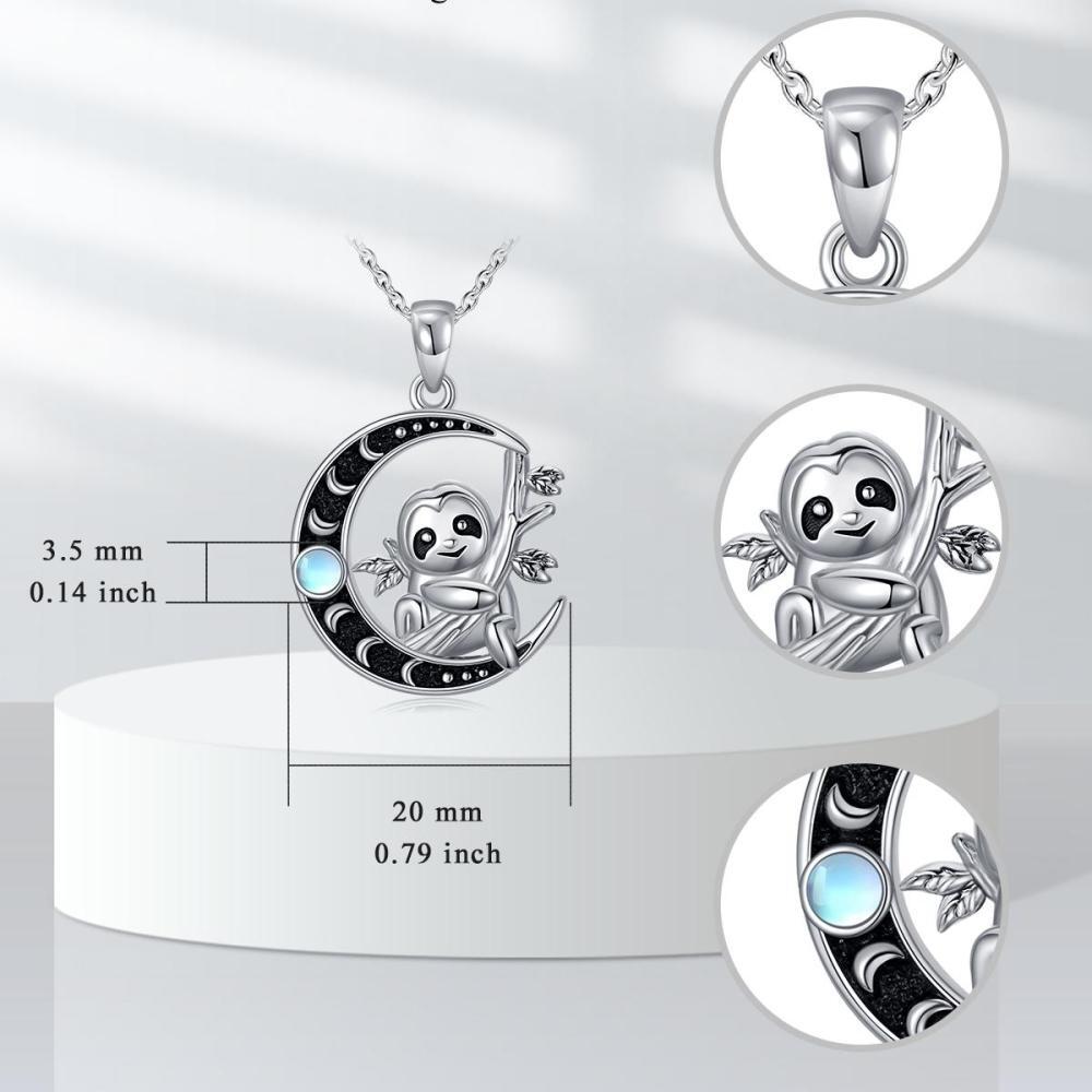 Collar con dije de luna de panda rojo y piedra lunar de dos tonos en plata esterlina para mujer-4