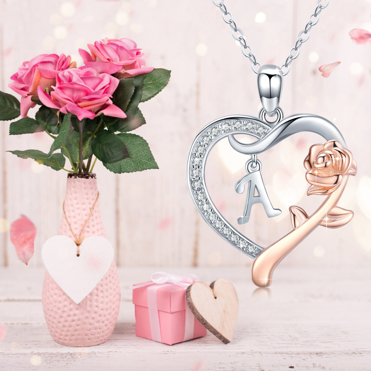 Collar con colgante de corazón de rosa y circonita cúbica de dos tonos en plata de ley con letra inicial A-4