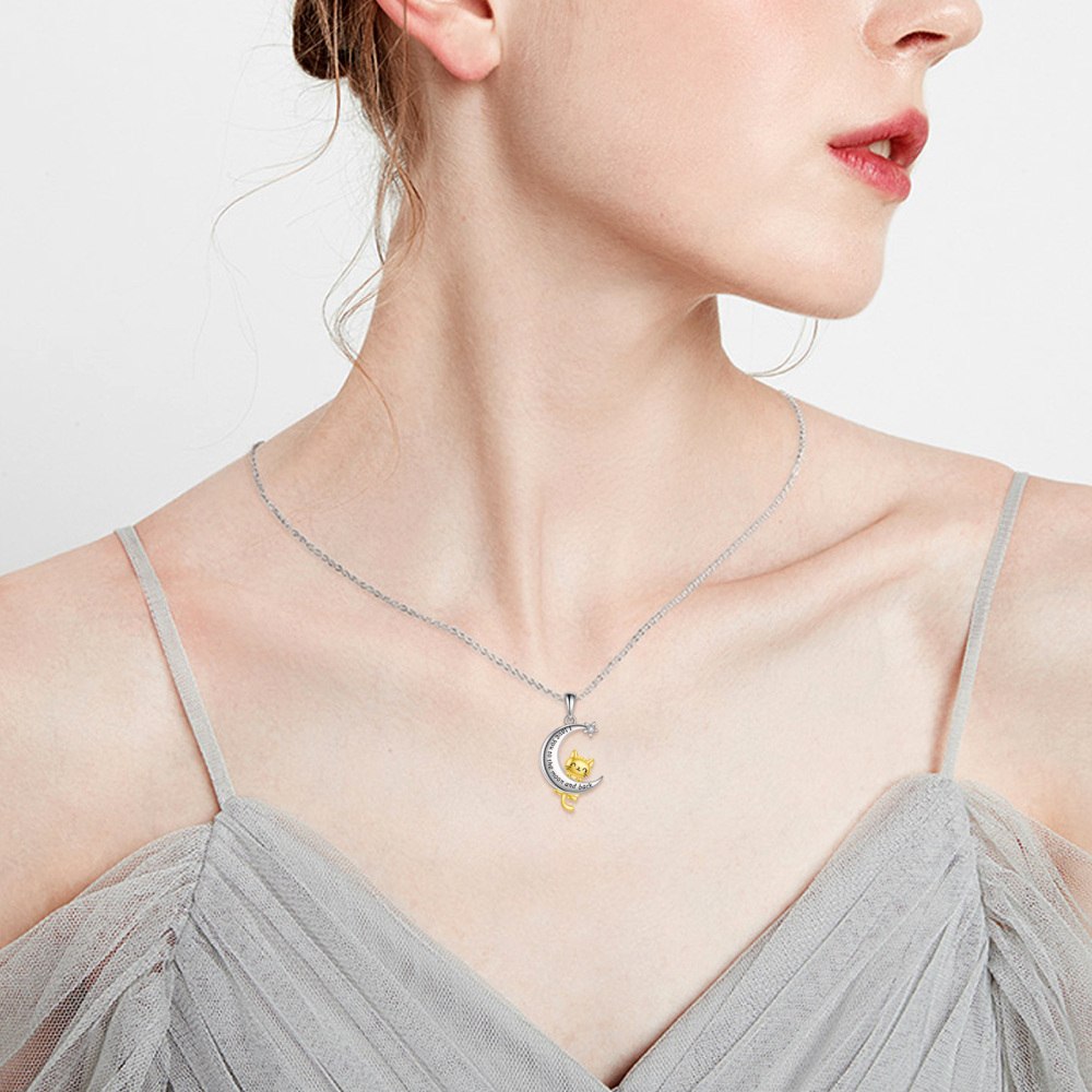 Collar con colgante de gato, luna y estrella en plata de ley con circonita cúbica bicolor y palabra grabada para mujer.-2