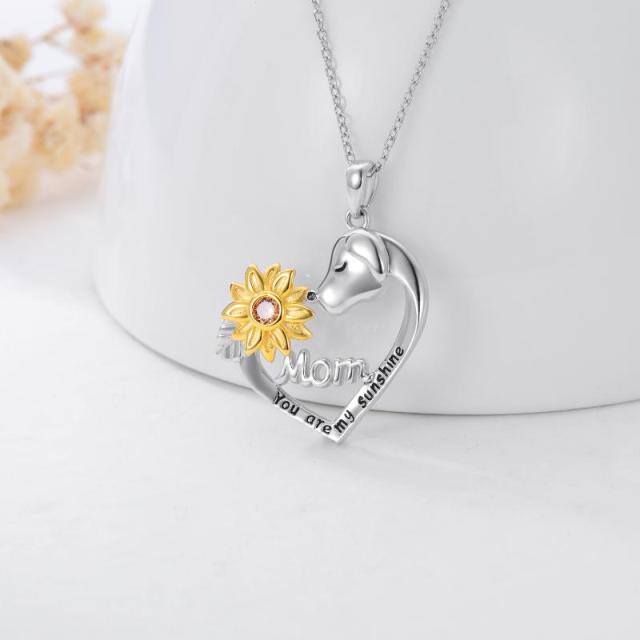 Collar con colgante de corazón de girasol de perro con circonita cúbica redonda de dos tonos de plata de ley con palabra grabada-3