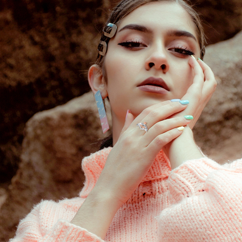 Sterling Silver Two-tone Round Shaped Cubic Zirconia Sisters Ring with Engraved Word-2