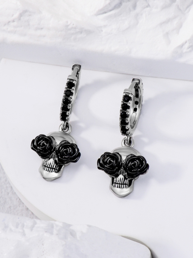 Pendientes colgantes de calavera con circonitas cúbicas de dos tonos en plata de ley-3