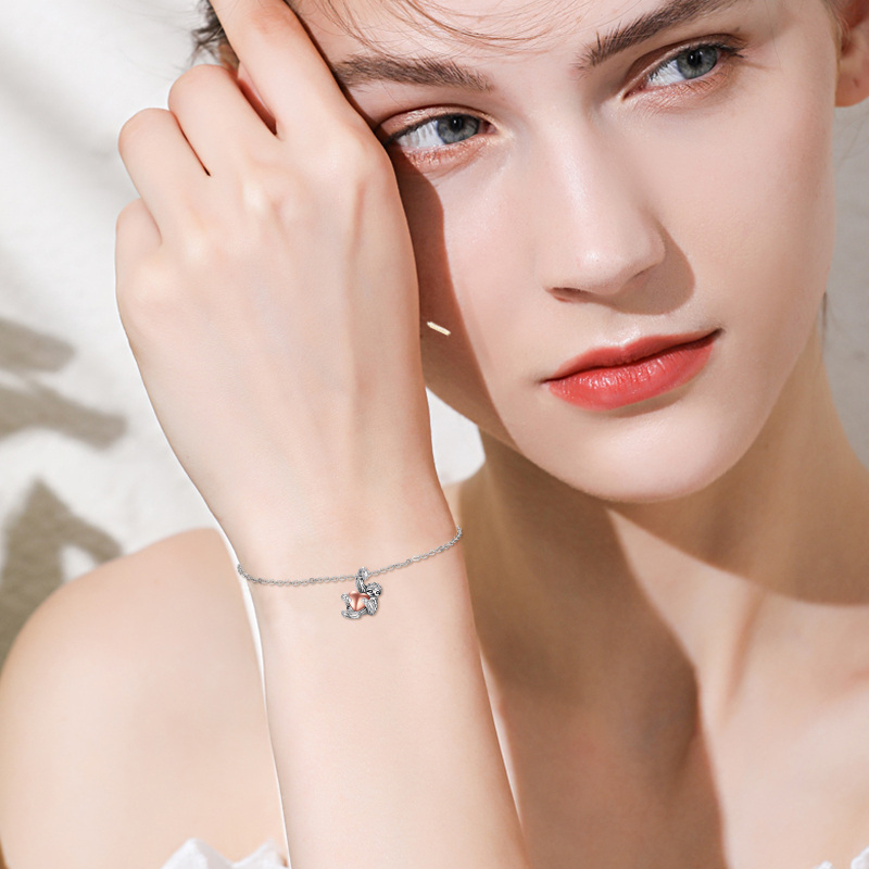 Pulseira com pingente de coração de preguiça de dois tons em prata esterlina-2