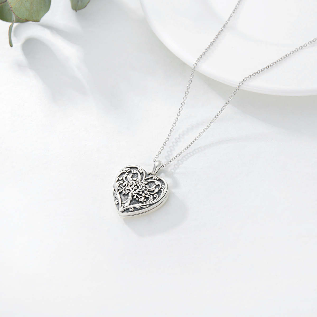 Collar con medallón fotográfico personalizado con forma de corazón y árbol de la vida en plata de ley para mujer-4