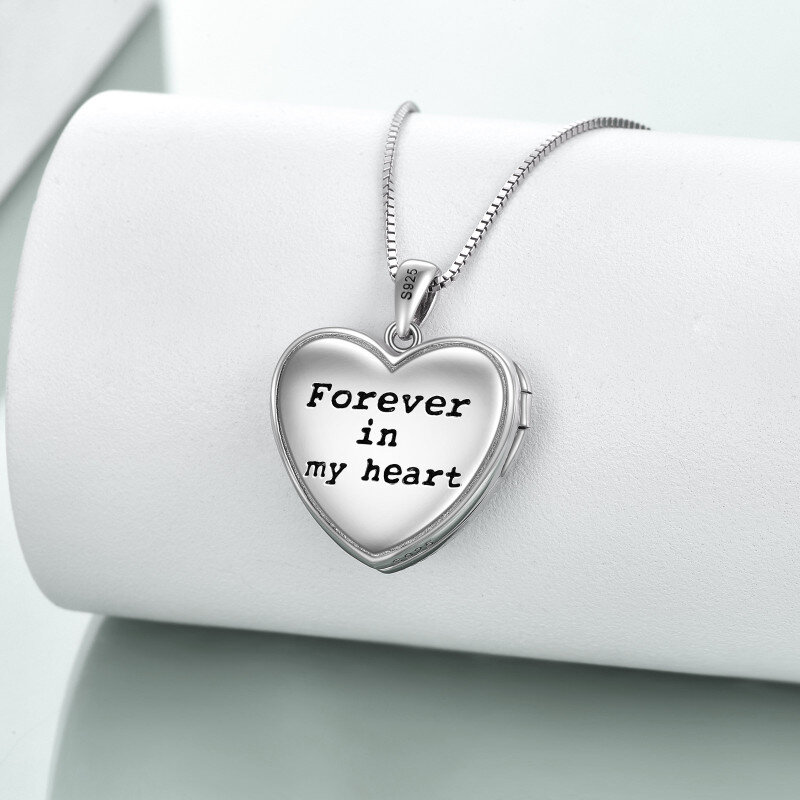 Collana con medaglione fotografico personalizzato in argento 925 con parola incisa-4