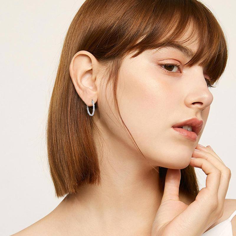 أقراط دائرية من الفضة الإسترلينية بتصميم ملتوي-2