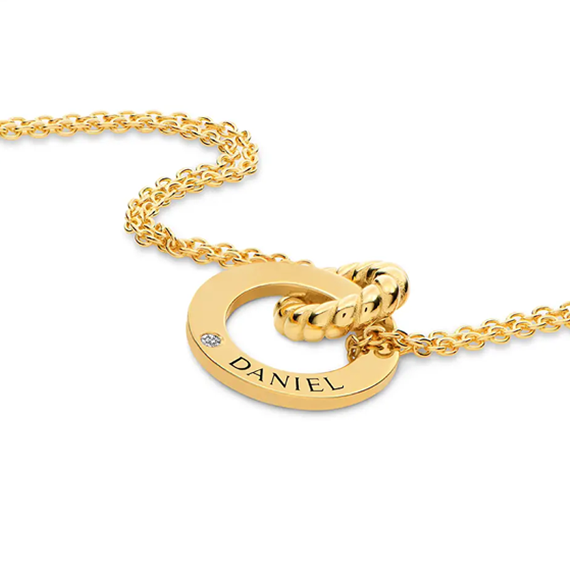 Collier avec pendentif rond entrelacé gravé personnalisé en vermeil doré pour femme-2