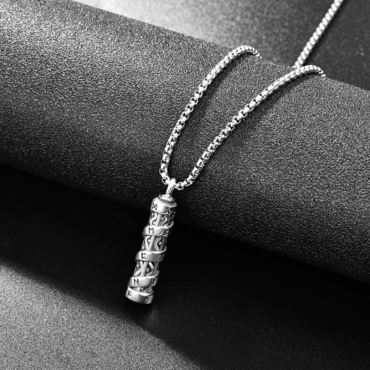 Collana con ciondolo a forma di runa vichinga in argento sterling per uomo-3