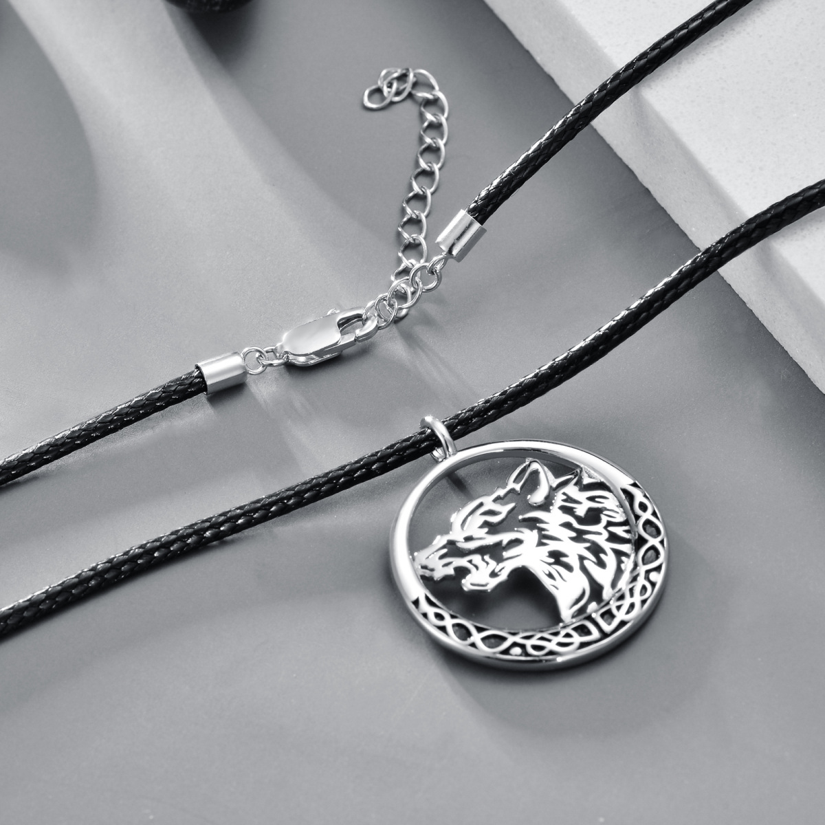 Collana con ciondolo a forma di lupo in argento sterling-5