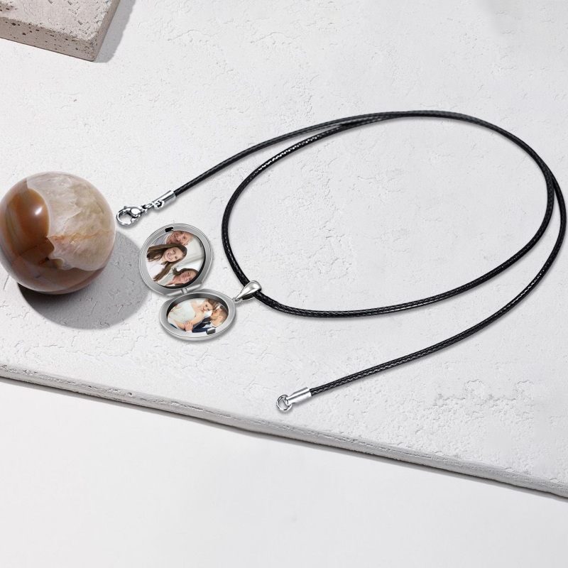 قلادة من الفضة الإسترلينية للرجال مع صورة ذئب مخصصة-5