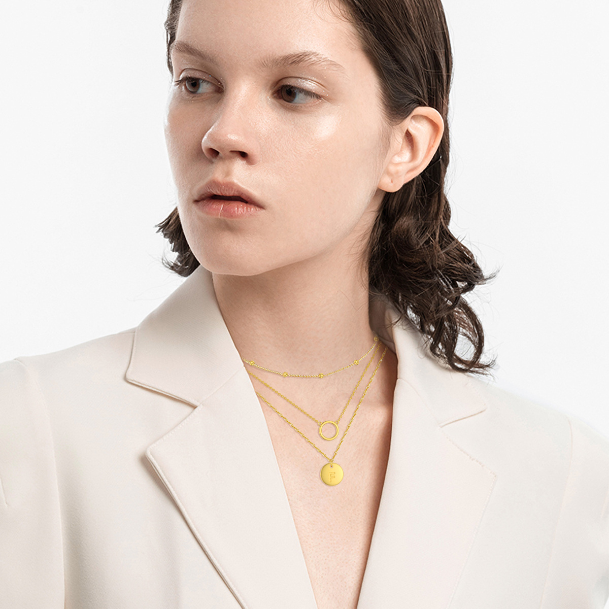 Plata de ley con collar en capas circulares chapado en oro amarillo con letra inicial F para mujer-2