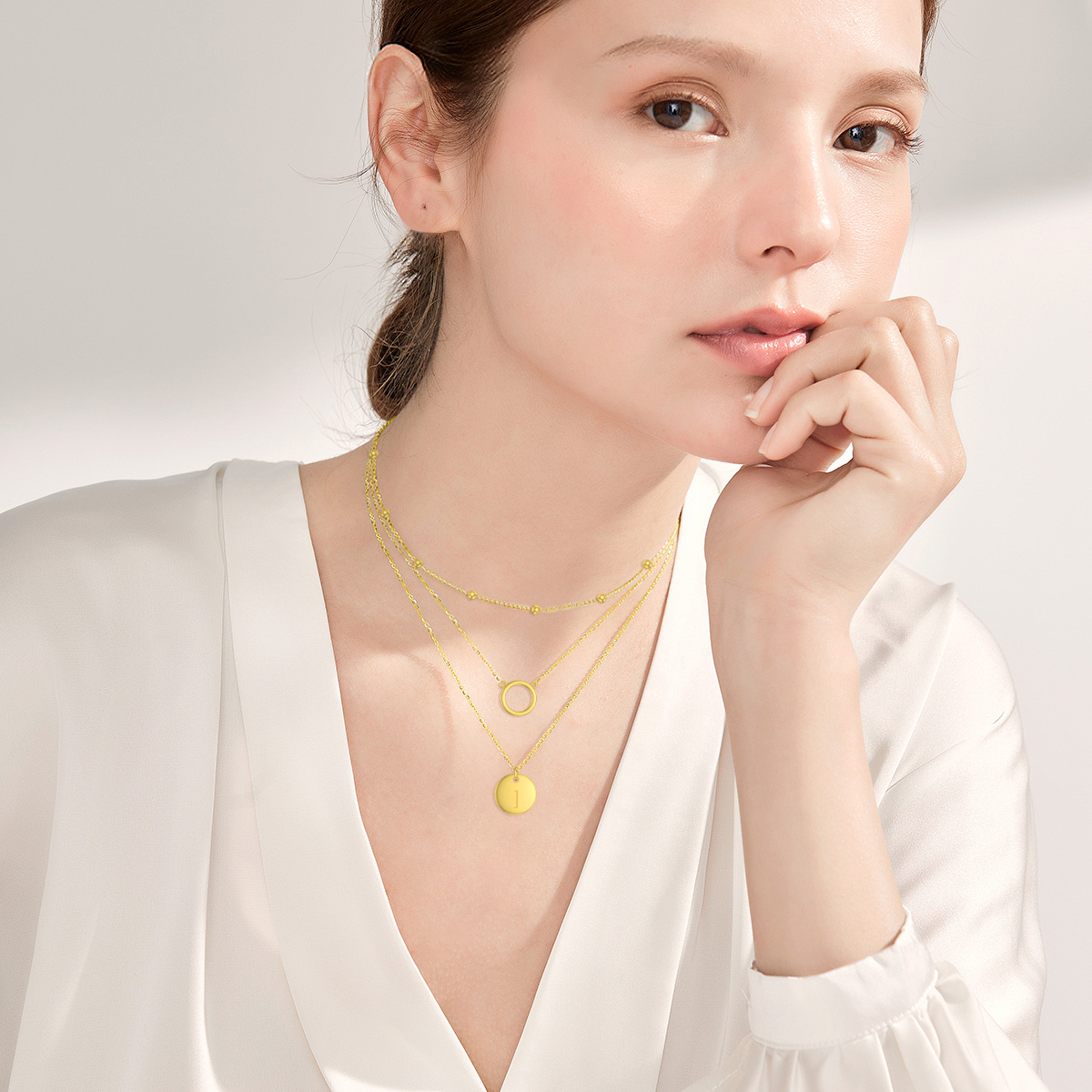 Plata de ley con collar en capas circulares chapado en oro amarillo con letra inicial I para mujer-2