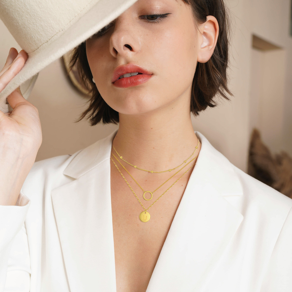 Plata de ley con collar en capas circulares chapado en oro amarillo con letra inicial U para mujer-2