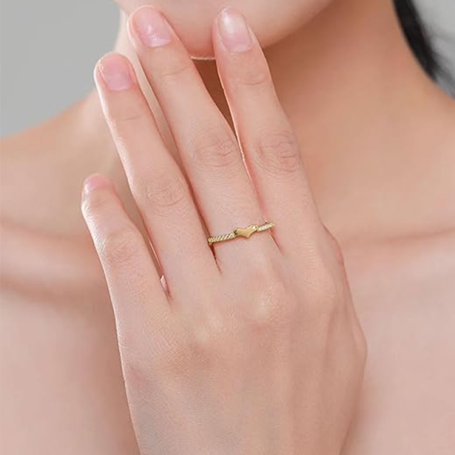 Anillo de compromiso de plata de ley con forma circular chapada en oro amarillo y diamante creado en laboratorio-2