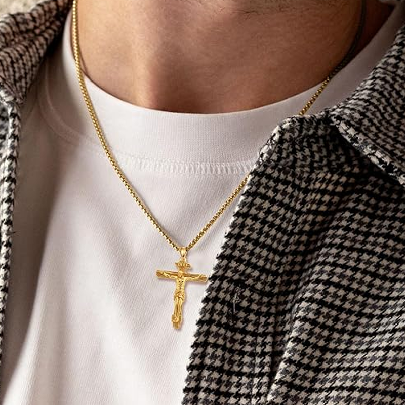 Colar com pingente de cruz de Jesus banhado a ouro amarelo e prata esterlina para homens-2