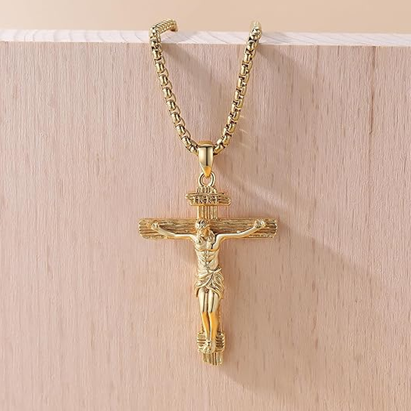 Colar com pingente de cruz de Jesus banhado a ouro amarelo e prata esterlina para homens-3