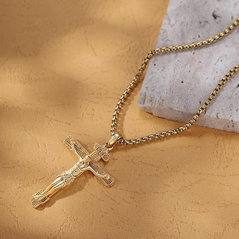 Colar com pingente de cruz de Jesus banhado a ouro amarelo e prata esterlina para homens-4