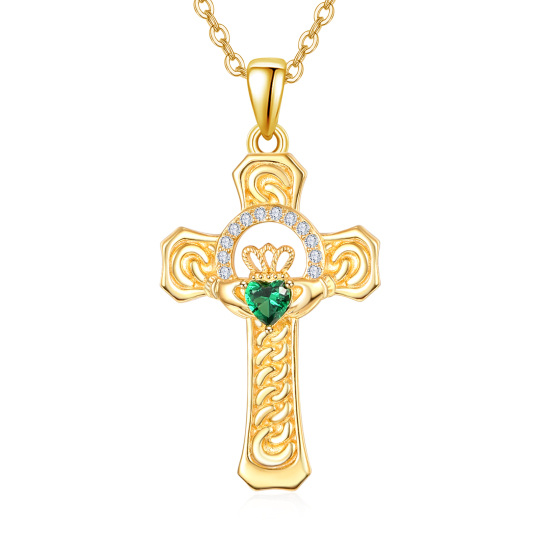 Colar com pingente Claddagh de zircônia cúbica em formato de coração banhado a ouro amarelo