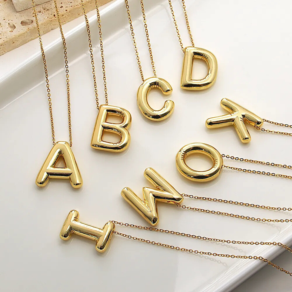 Collar con Colgante de Letras Chapadas en Oro Amarillo de Plata de Ley con Letra Inicial O-5