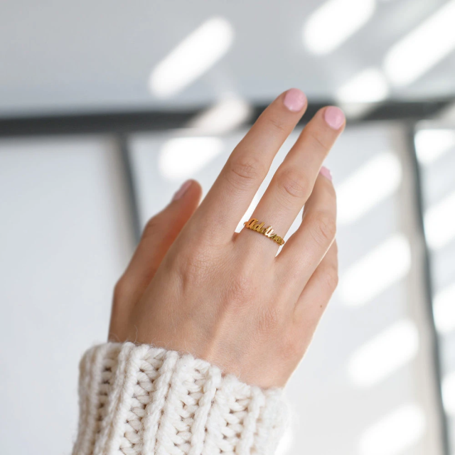 Anillo con nombre clásico personalizado de plata de ley con baño de oro amarillo-2