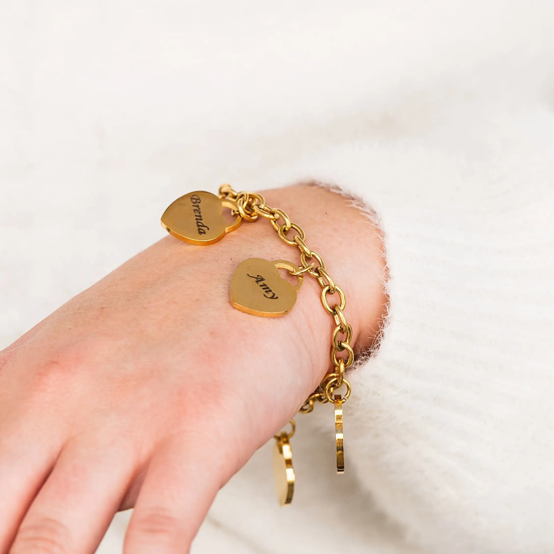 Pulseira de pingente de coração com gravura personalizada banhada a ouro amarelo e prata esterlina-2