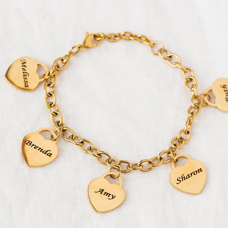 Pulseira de pingente de coração com gravura personalizada banhada a ouro amarelo e prata esterlina-3
