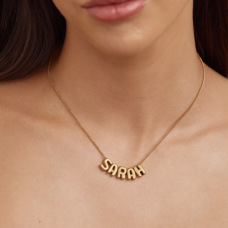 Sterling zilveren gepersonaliseerde ketting met initiaalletter en bubbelmotief in geelgoud-3