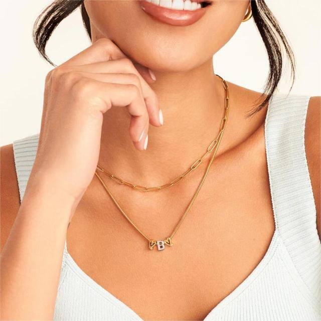 Plata de ley con cuello de cadena de serpiente de corazón con letra inicial personalizada chapada en oro amarillo-2