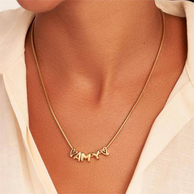 Plata de ley con cuello de cadena de serpiente de corazón con letra inicial personalizada chapada en oro amarillo-4