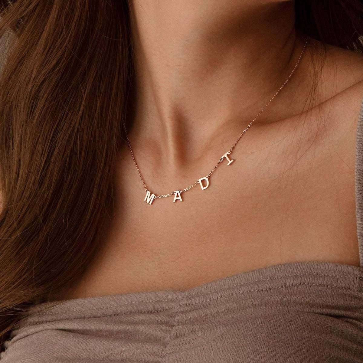 Collar con colgante de letra inicial personalizada en plata de ley bañada en oro rosa-2