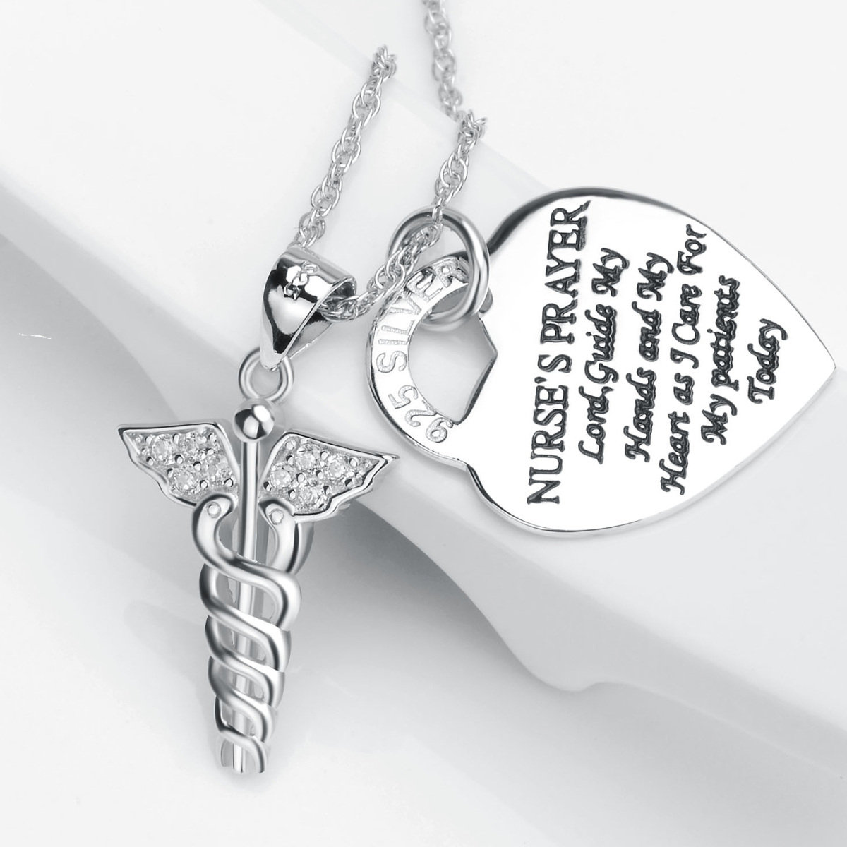 Collar con colgante de corazón de caduceo de circonio de plata de ley con palabra grabada-3