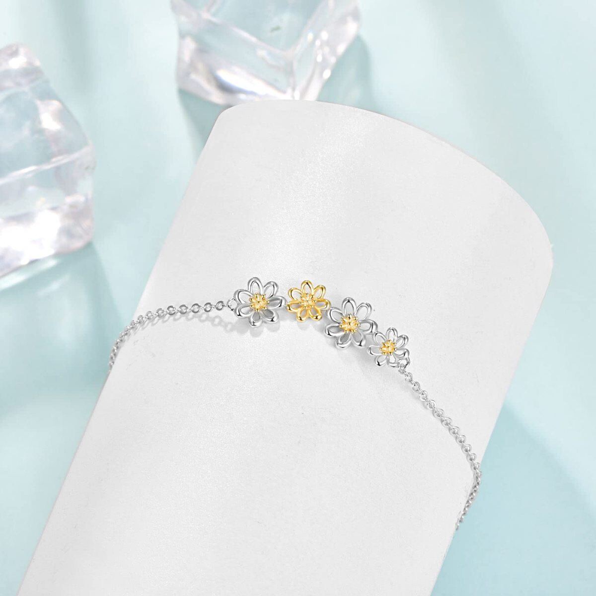 Sterling Silver Zircon Daisy Figaro Link Chain Bracelet-4