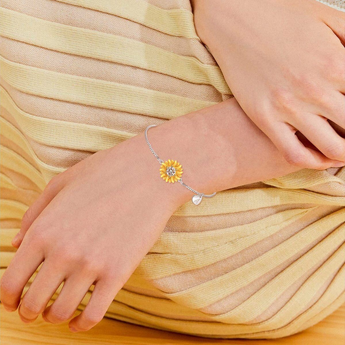 Pulsera de cadena de eslabones curvos con forma de corazón de girasol y circonitas en plata de ley-5