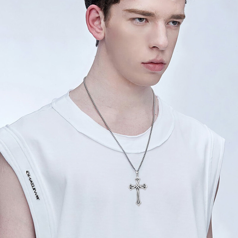 Collar de plata de ley con colgante de nudo cruzado para hombre-2