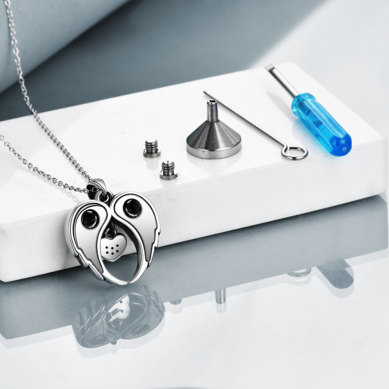 Collar de urna con forma de corazón y ala de ángel con circonita cúbica de plata de ley para cenizas-5