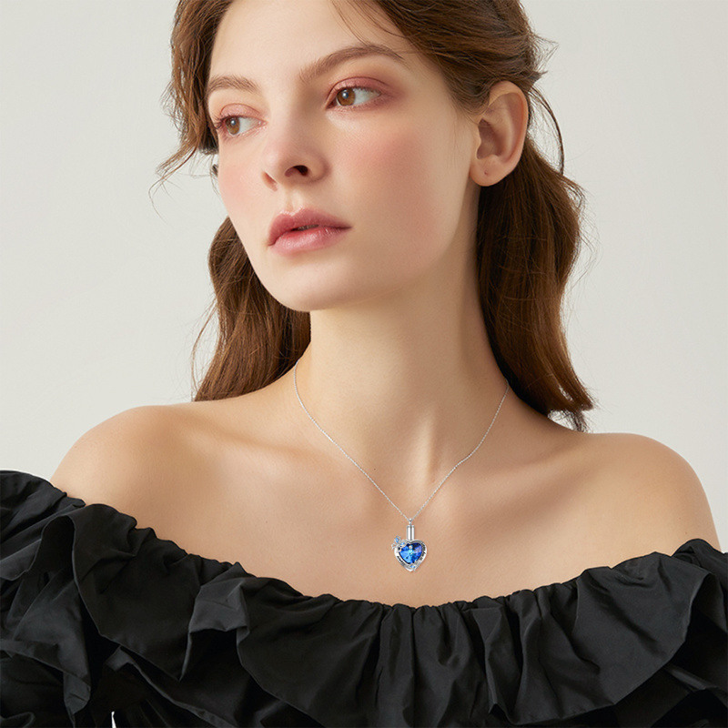 Collar de plata de ley con forma de mariposa y cristal azul para cenizas con protección grabada-2