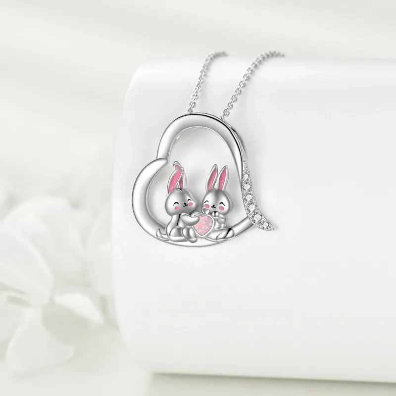 Collar con colgante de conejo de ópalo y circonita cúbica en forma de corazón de plata de ley para mejor amigo-3