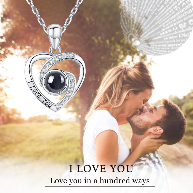 Collar con colgante de corazón con piedra de proyección en plata de ley con la frase 