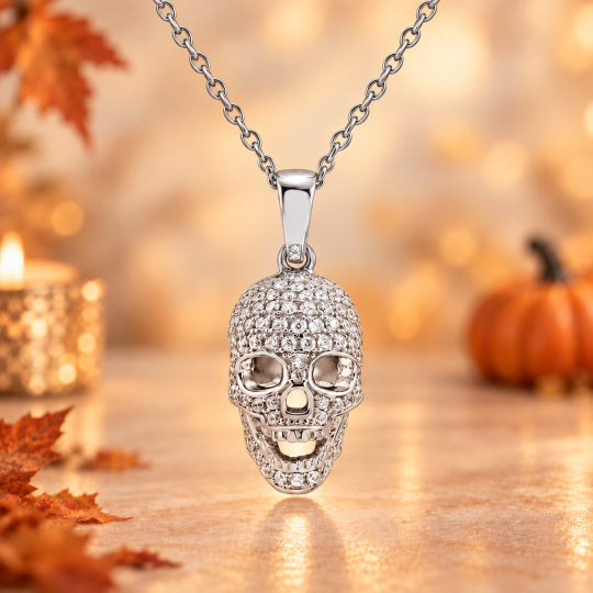 Collar con colgante de calavera de moissanita y plata de ley para hombre