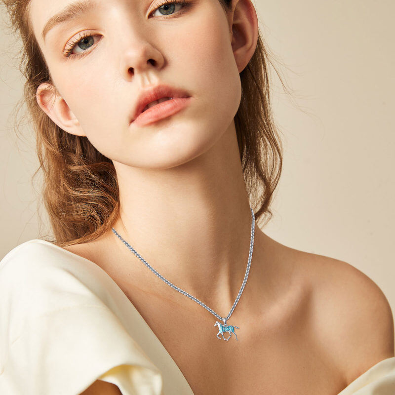 Collier pendentif cheval en or blanc 14 carats et opale-2
