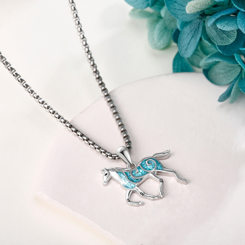 Collier pendentif cheval en or blanc 14 carats et opale-4
