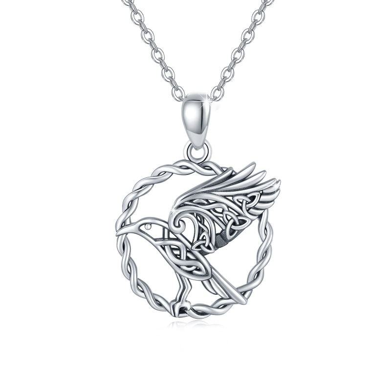 Collar de plata de ley con cuervo y nudo celta-1