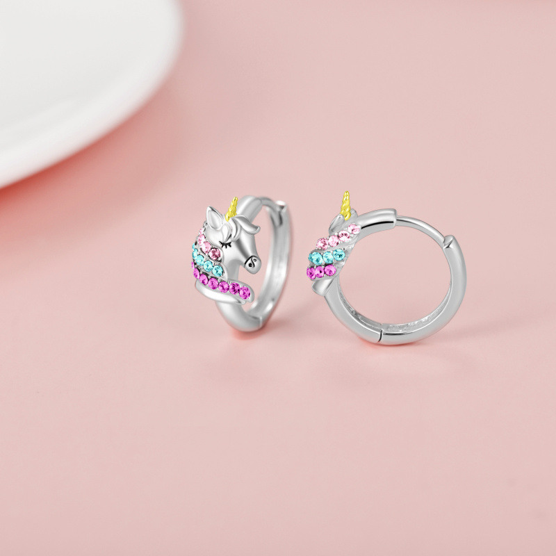 Aros de plata de ley con unicornio de cristal en forma circular de dos tonos-4