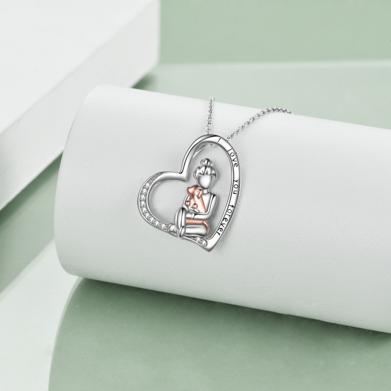 Collar grabado de niña y perro en dos tonos de plata esterlina para mujer-3