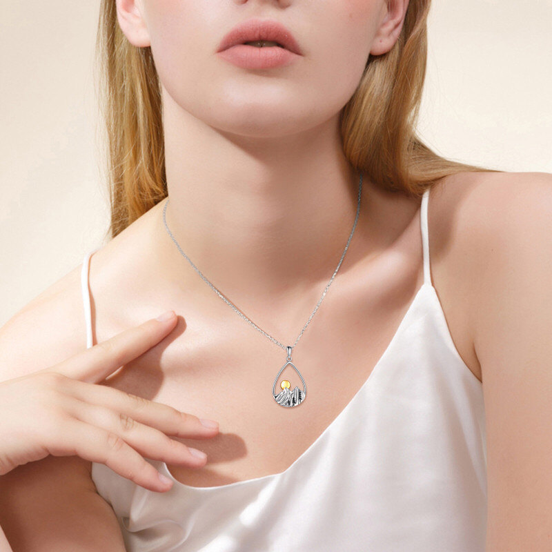 Collar de plata de ley con forma de gota bicolor y colgante de montañas y sol-2