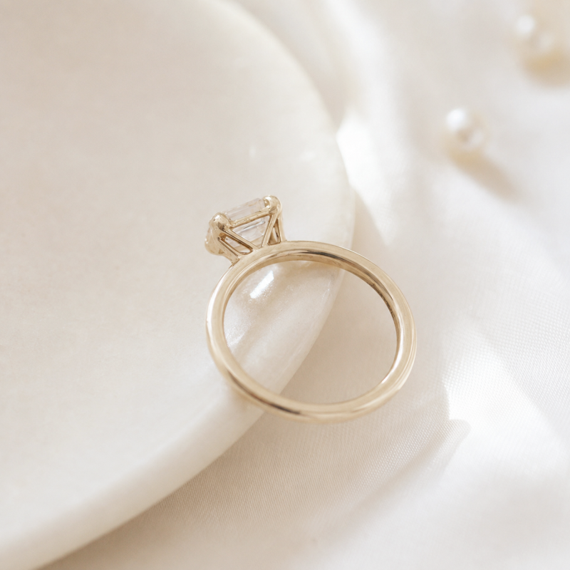 Bague de fiançailles solitaire en or 14 carats avec diamant de laboratoire taille émeraude de 2 carats, serti est-ouest-5
