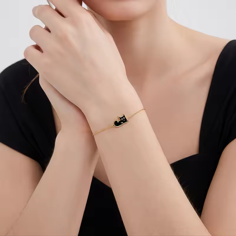 Pulsera con dije de gato negro de plata de ley con baño de oro amarillo-3